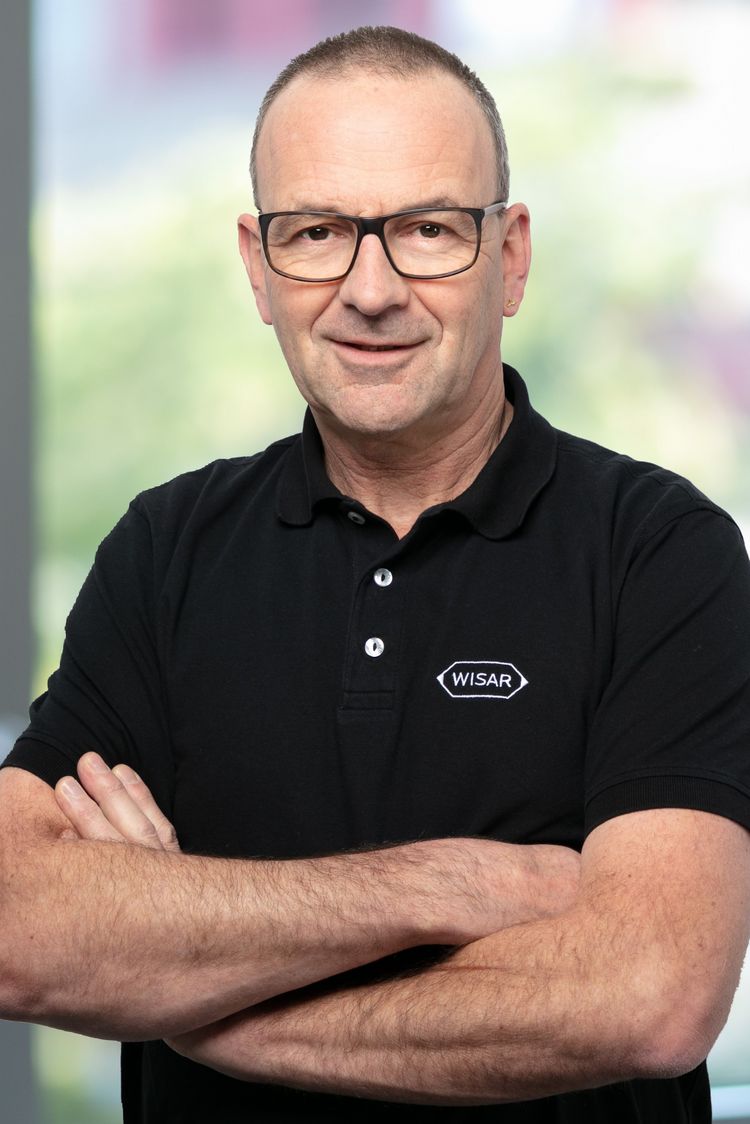 Erich Büsser, Projektleiter
19-Zoll-Technik