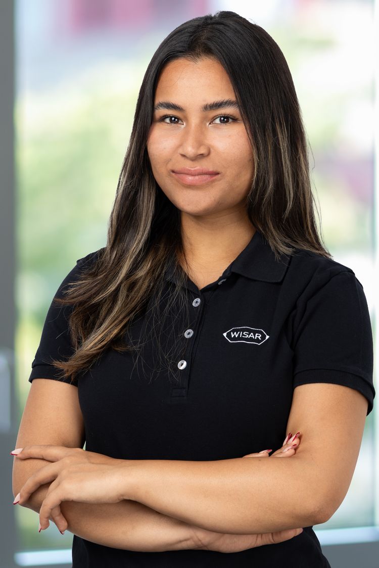 Zahra Ozbak, Konstrukteurin